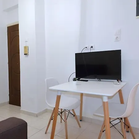Minimal At The Foot Of The Odeon Of ... Apartment